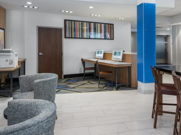 Holiday Inn Express Bryan