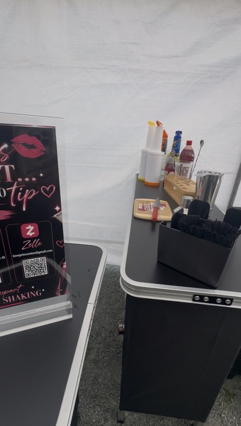 Sippin’ W| Princess Mobile Bar