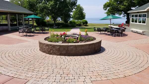 Bayshore Grove