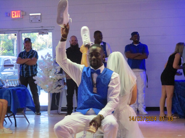 Your Sound Man DJ & Technician Service - Orlando