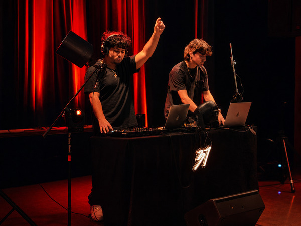 DJ Studio 37