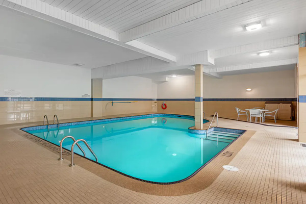 Quality Inn & Suites - Brampton