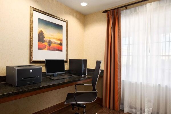 Country Inn & Suites by Radisson at Quail Springs, OKC North