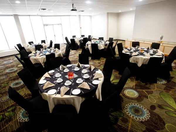 Holiday Inn Waterfront - Peterborough