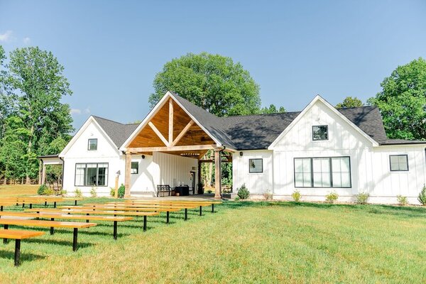 Cedar Oaks Farm