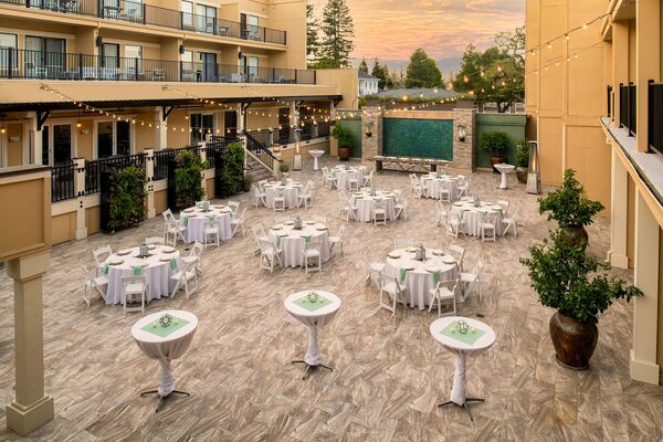 Toll House Hotel