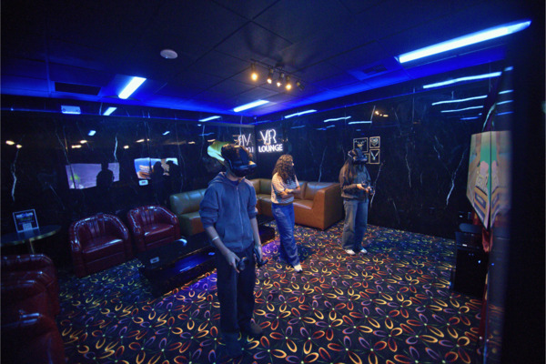 Nexus Lounge & VR