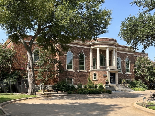 Kemp Center for the Arts