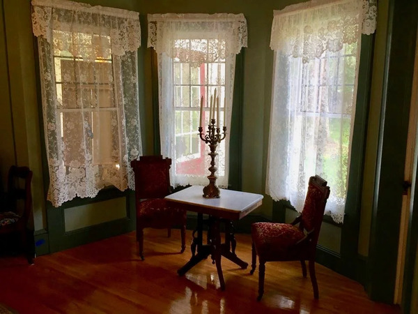 Maxfield Inn