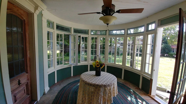 Maxfield Inn