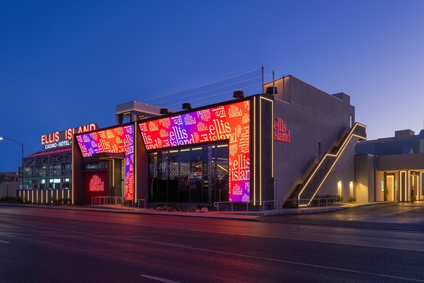 The Deck Rooftop Bar