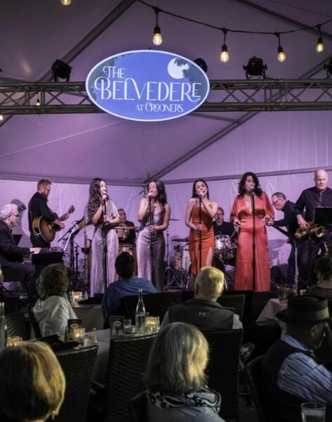 Crooners Supper Club & Showroom