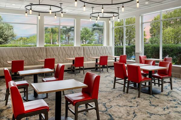 Hilton Garden Inn Bakersfield