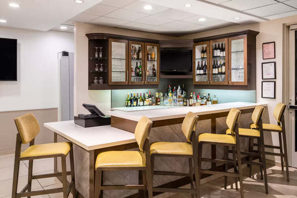 Hilton Garden Inn Bakersfield
