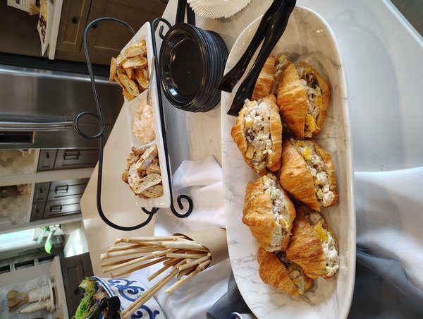 Louie's Bistro Catering