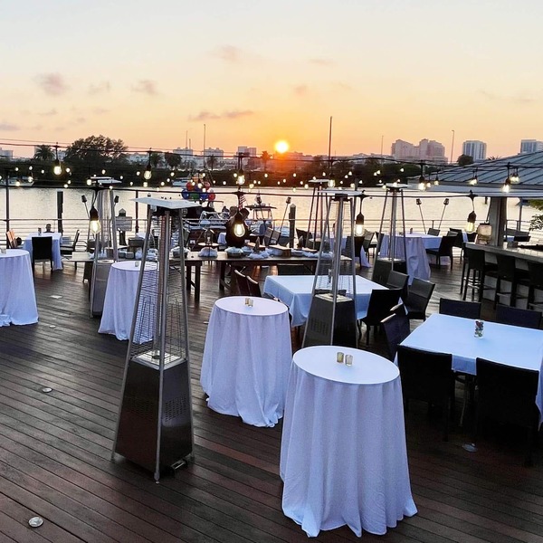 Island Way Grill