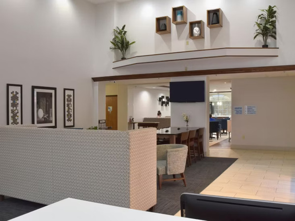 Holiday Inn Express Mt. Pleasant - Scottdale