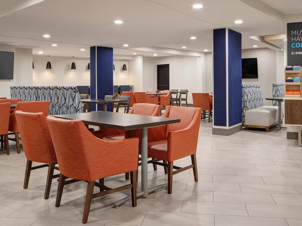 Holiday Inn Dallas Market Center