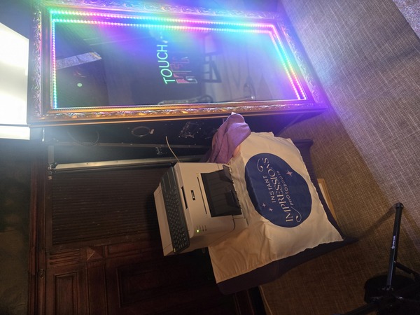Instant Impressions PhotoBooth