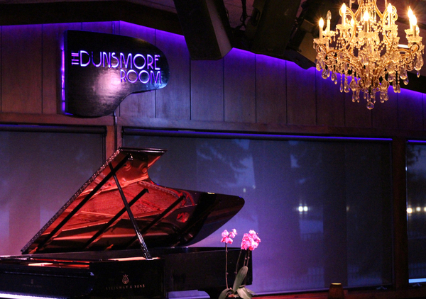 Crooners Supper Club & Showroom