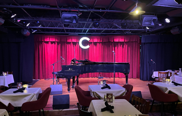 Crooners Supper Club & Showroom