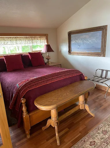 Turnagain View Lodge