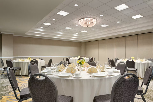 Embassy Suites Newark - Wilmington/South