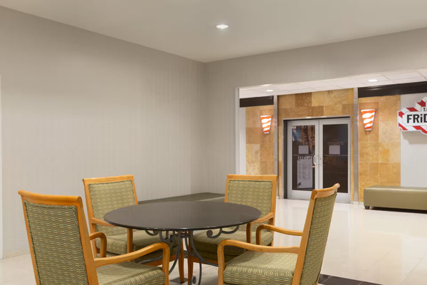 Embassy Suites Newark - Wilmington/South
