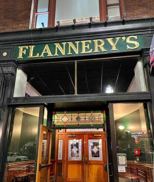 Flannery's Pub