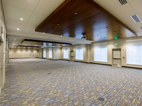 Holiday Inn Express and Suites in Sturbridge