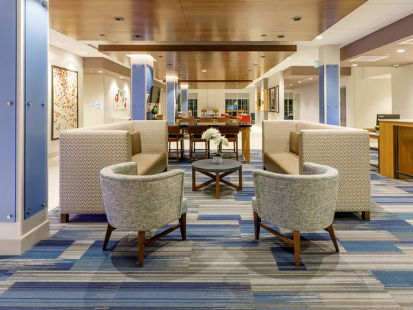 Holiday Inn Express and Suites in Sturbridge