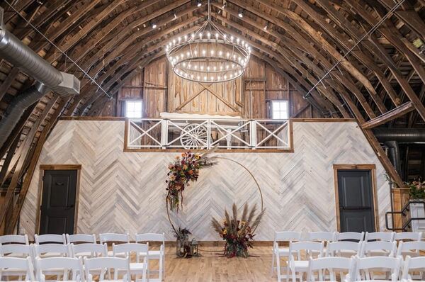 The Barn On Prairie