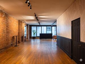 Warehouse Gallery at LOFT39