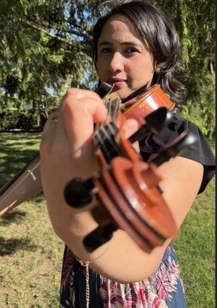 Angela Zorrilla Violinist