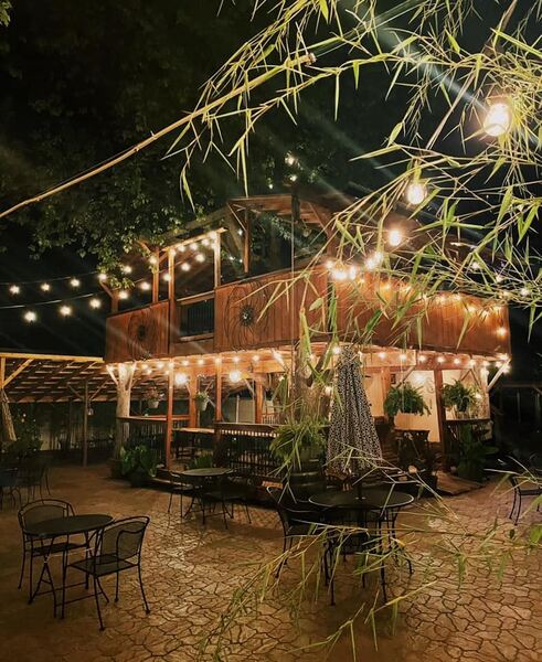 Renaissance Wine Garden
