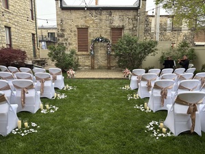 Vintage Courtyard