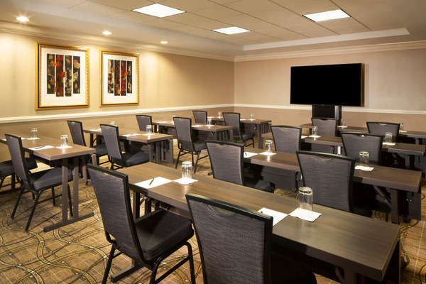 Hilton Alexandria Old Town