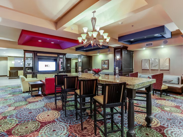 Holiday Inn Express & Suites Huntsville