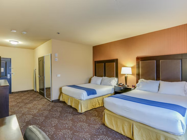Holiday Inn Express & Suites Huntsville