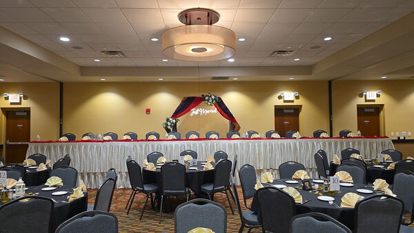 Holiday Inn Eau Claire South I94