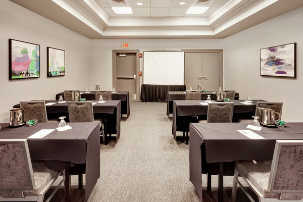 Hilton Garden Inn Chicago North Shore/Evanston
