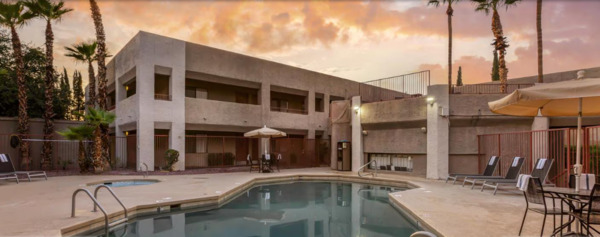 Best Western - InnSuites Tucson Foothills Hotel & Suites