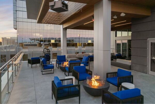 Level 7 Rooftop Bar and Lounge