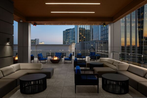 Level 7 Rooftop Bar and Lounge
