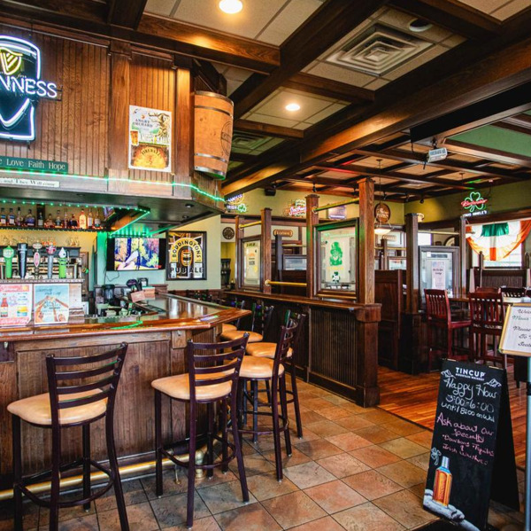 Mavis Winkles Irish Pub