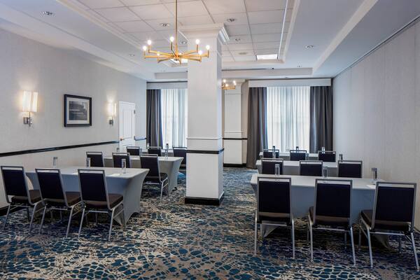 Hilton Garden Inn Jackson Downtown