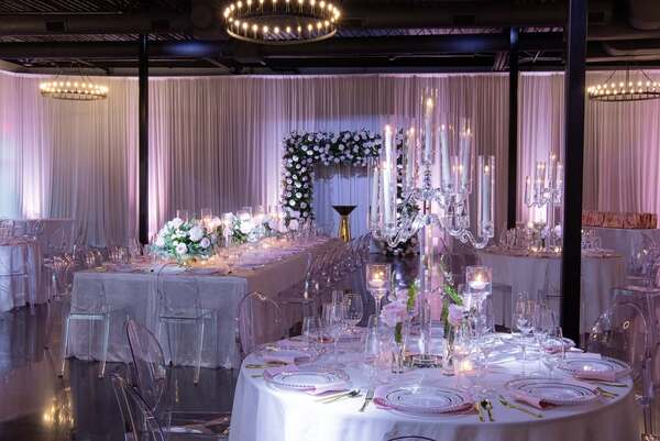 Venue 827