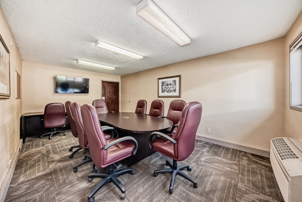 The Canmore Inn & Suites
