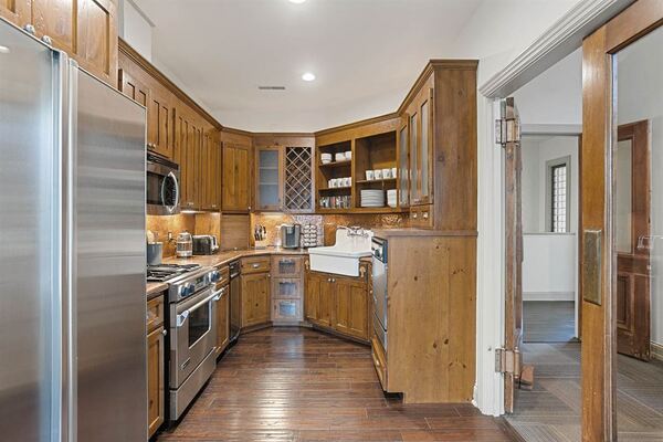 1212 Germantown