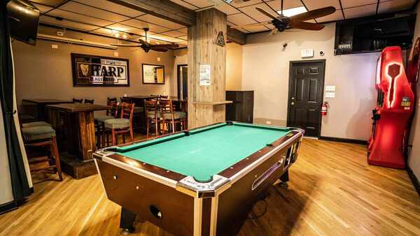 Claddagh Ring Pub